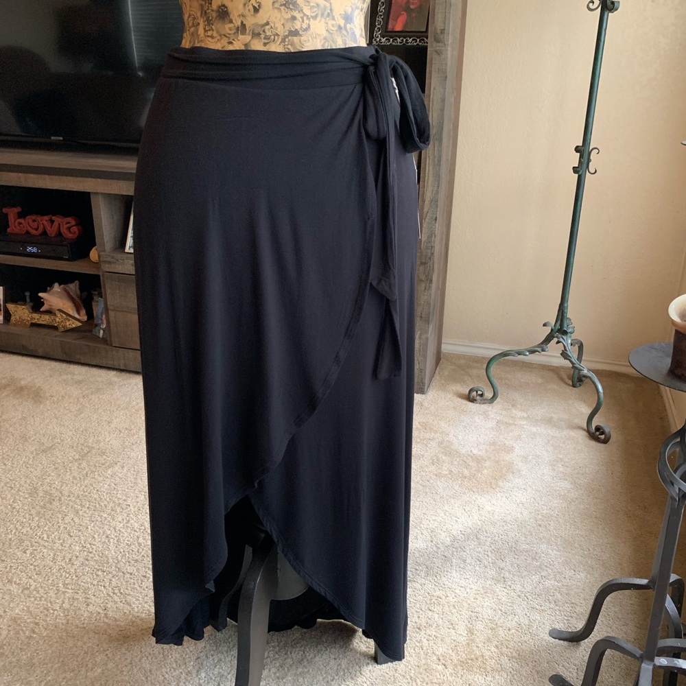 NWT Long Black Wrap Skirt || Medium